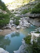 Autre vue sur les eaux claires des gorges de Mouge