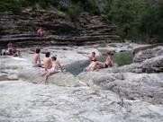 Rafreaichissement dans les eaux de la Mouge