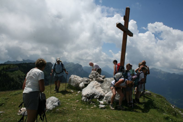 5687-croix du pinet
